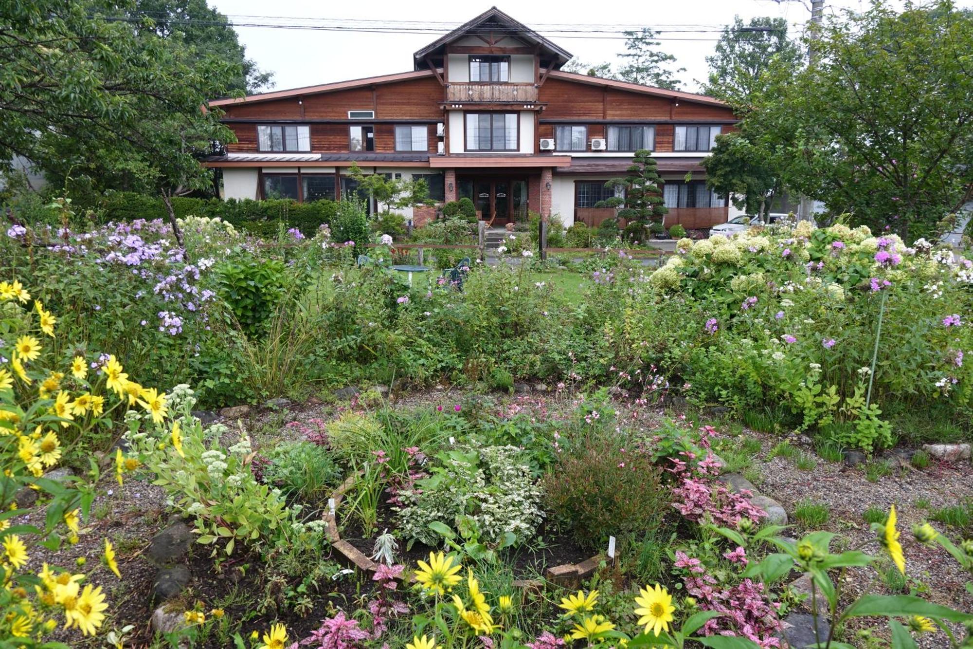 Country Inn Kashiwabara Hakuba Buitenkant foto